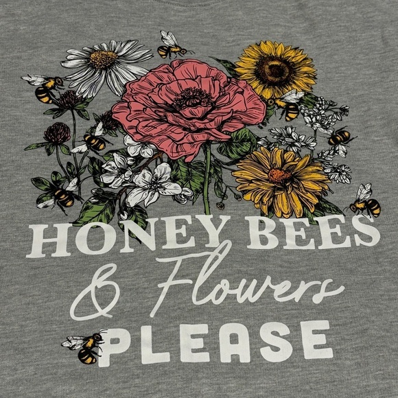 Honey Bees Please Juniors Graphic LS Sweatshirt Plus Size XXL - Picture 3 of 10